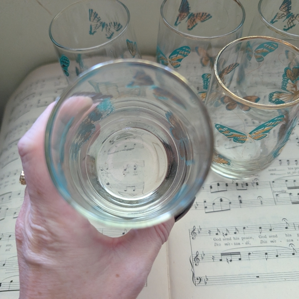 Butterfly Glass Tumbler with Gold Accents Set Of 5 Glasses - Picture 2 of 8